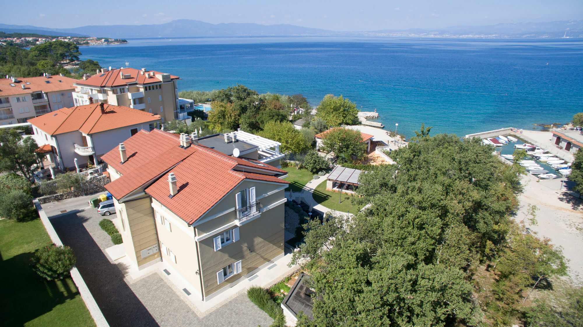Luxury Apartments Villa Luce マリンスカ エクステリア 写真