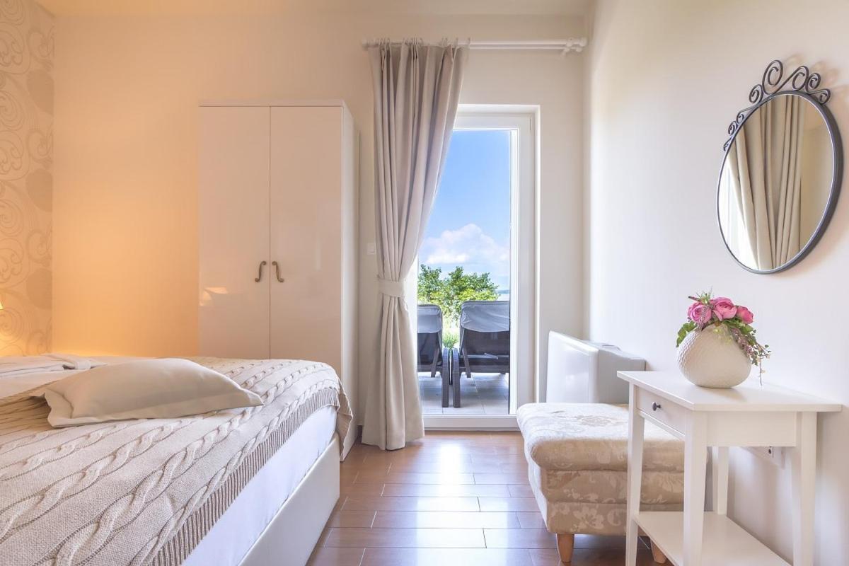 Luxury Apartments Villa Luce マリンスカ エクステリア 写真