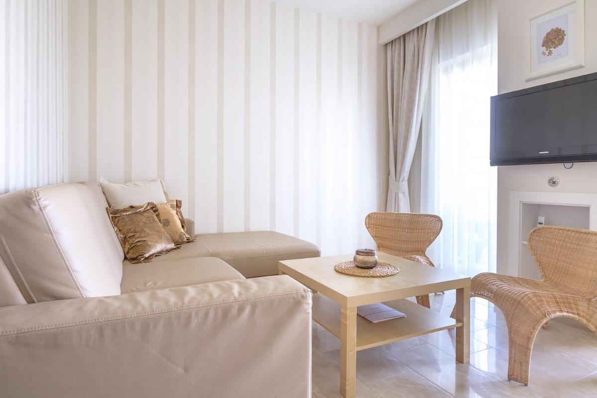 Luxury Apartments Villa Luce マリンスカ エクステリア 写真